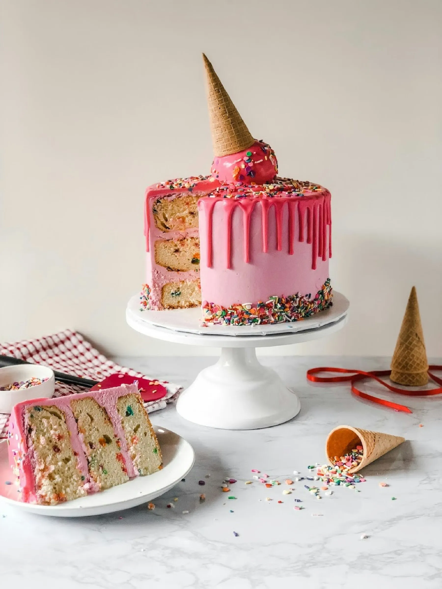 Ice-Cream Party custom cake